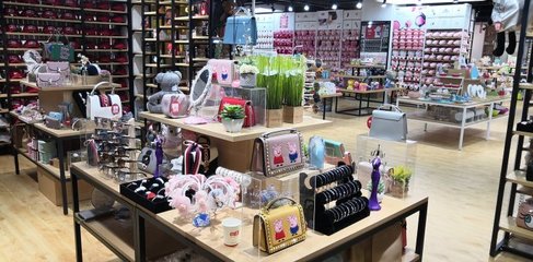 如何成功开设一家十元小百货店